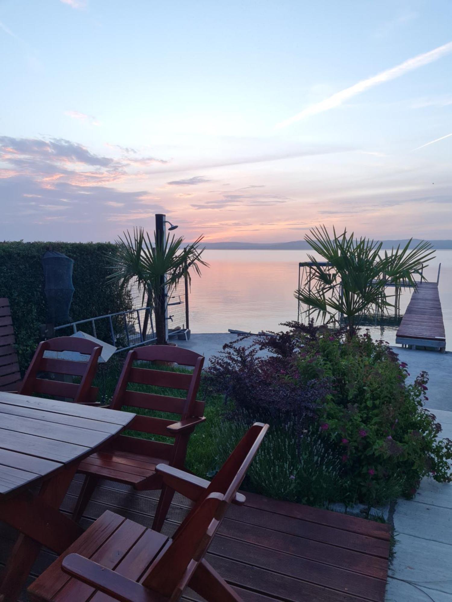Flamingo Apartman Балатонсарсо Экстерьер фото